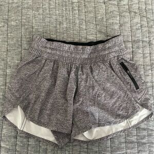Lululemon hotty totty shorts size 6 - Grey